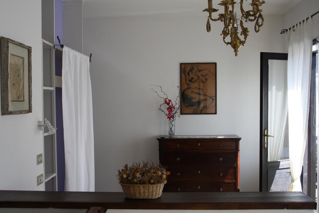 Fattoria Del Pino Bed and Breakfast Orta San Giulio Habitación foto